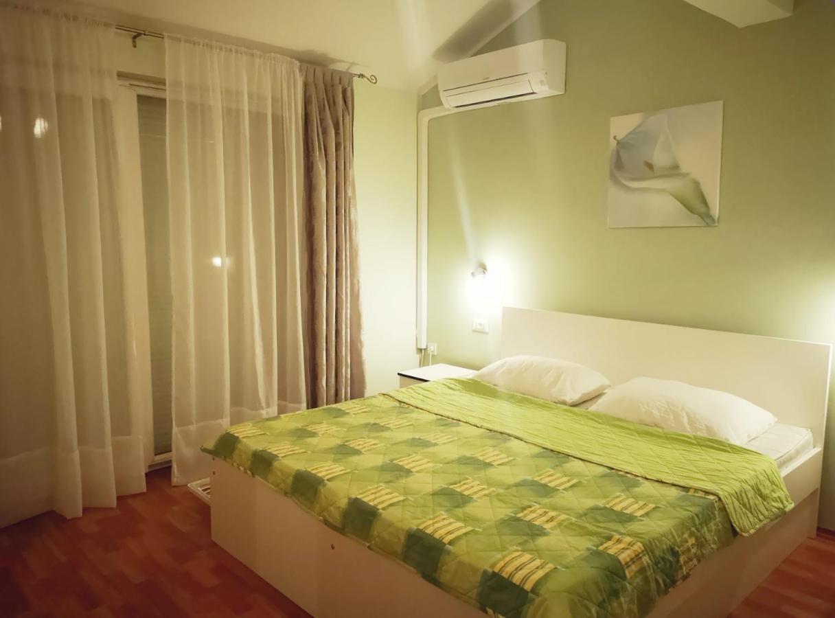 Apartments Melita Supetarska Draga Bagian luar foto